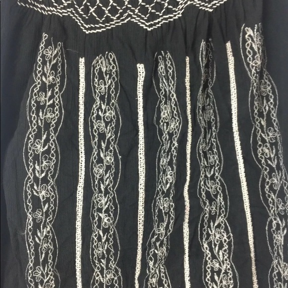 @ Raviya Embroidered Sleeveless Swim Coverup BA - Picture 2 of 5